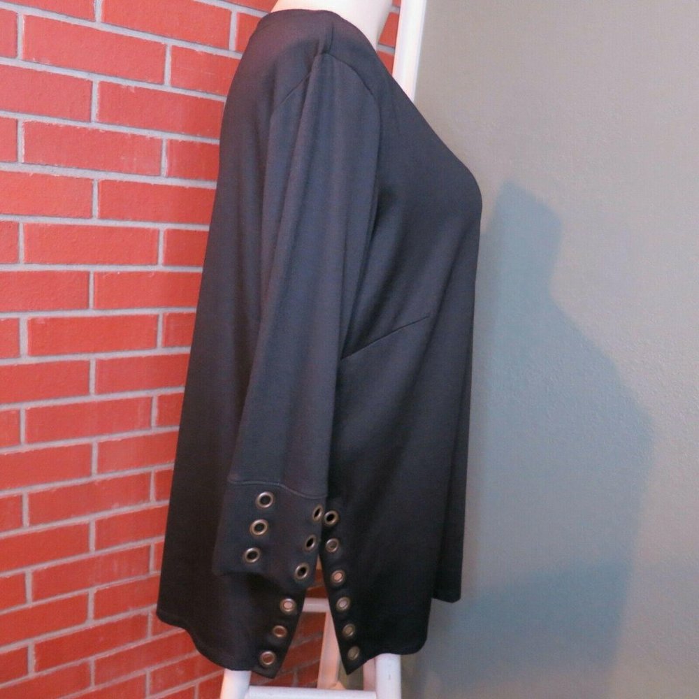 NWT Cato Womens Black Tunic Top Sz 22/24W Metal Grommets 20-inch Sleeves
